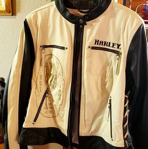 Women's Harley's Davidson's leather jacket